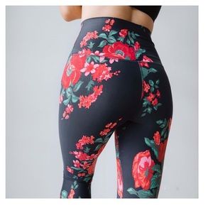 BRAND NEW Albion Fit high waisted leggings Size XS
